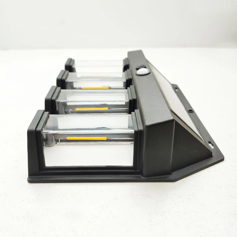 دیوارکوب خورشیدی مدل BK-618-4